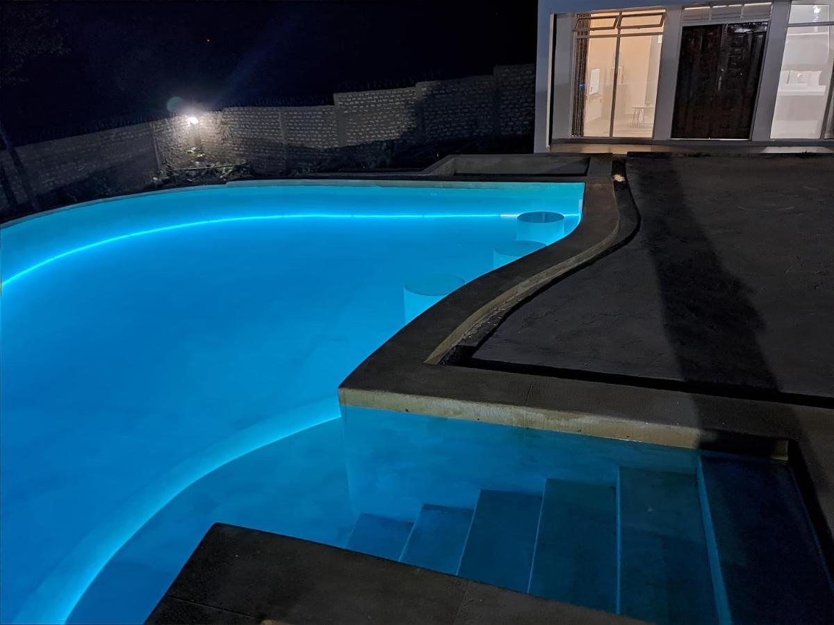 Cave Diani Holiday Apartments Diani Beach Εξωτερικό φωτογραφία